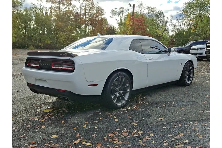 $39997 : Dodge Challenger 2022 R/T Sc image 5