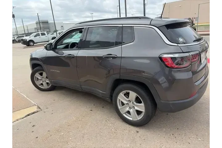 $19632 : Jeep Compass 2022 Latitude 4 image 3