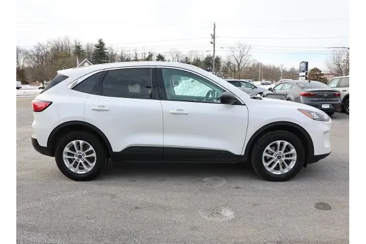 $19297 : Ford Escape 2022 AWD SE 4dr image 8