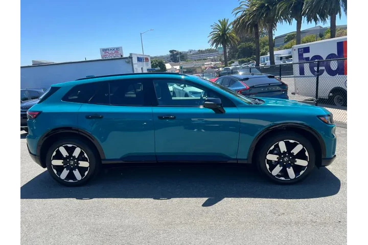 $31800 : 2024 Prologue Elite AWD image 4