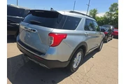 $28299 : Ford Explorer 2023 AWD XLT 4 thumbnail