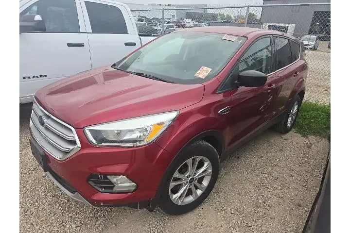 $11628 : Ford Escape 2017 AWD SE 4dr image 1