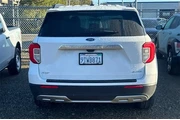 $27811 : Ford Explorer 2024 AWD XLT 4 thumbnail
