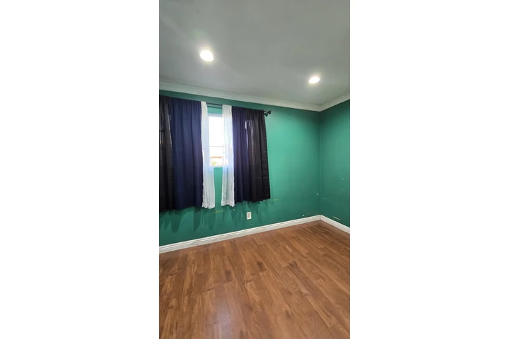 $700 : Se Renta cuarto image 5