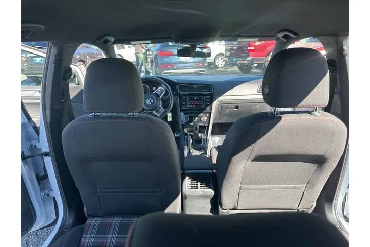 2018 Golf GTI S image 7