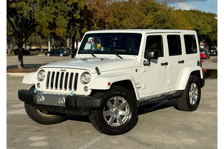 $17500 : 2017 -WRANGLER SAHARA image 1