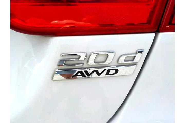 $10712 : 2017 XE 20d Prestige AWD image 9