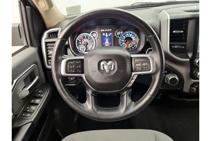 $39998 : Ram 2500 2019 4x4 Big Horn 4 image 10