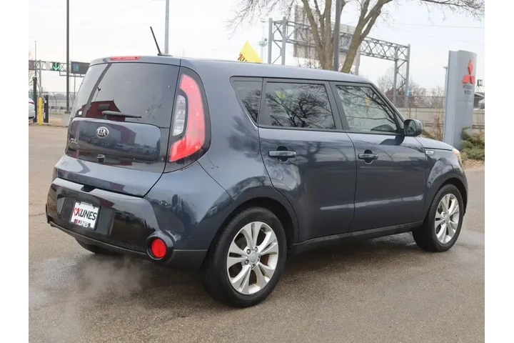 $7877 : Kia Soul 2016 + 4dr Crossove image 9