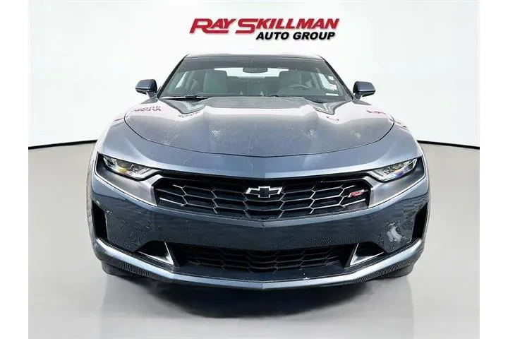 $24975 : Chevrolet Camaro 2019 LT 2dr image 2