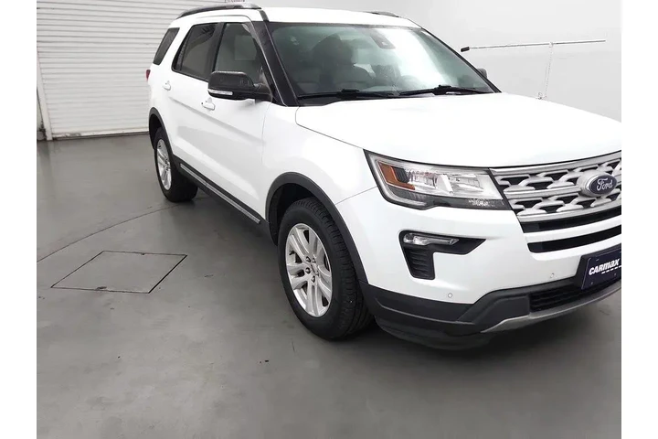 $22998 : Ford Explorer 2019 AWD XLT 4 image 1
