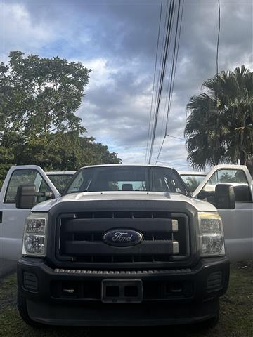 $18000 : Pickup ford F250XL image 6