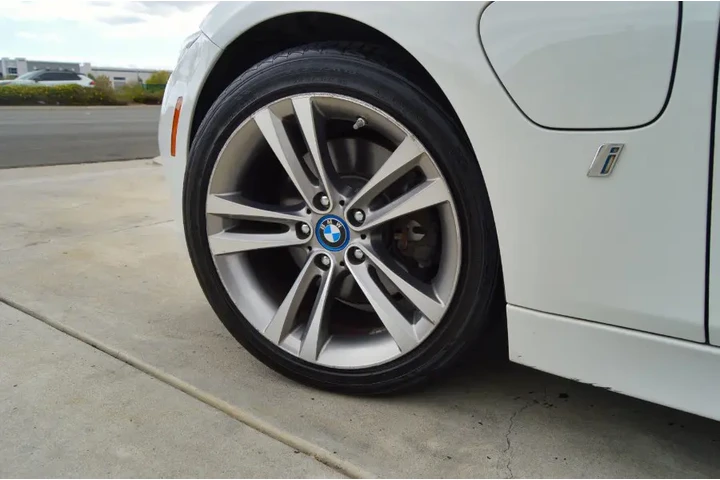 $13995 : Used 2018 3 Series 330e iPerf image 10