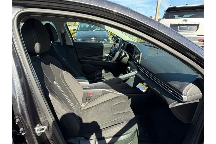 $15485 : Hyundai ELANTRA 2021 SEL 4dr image 7