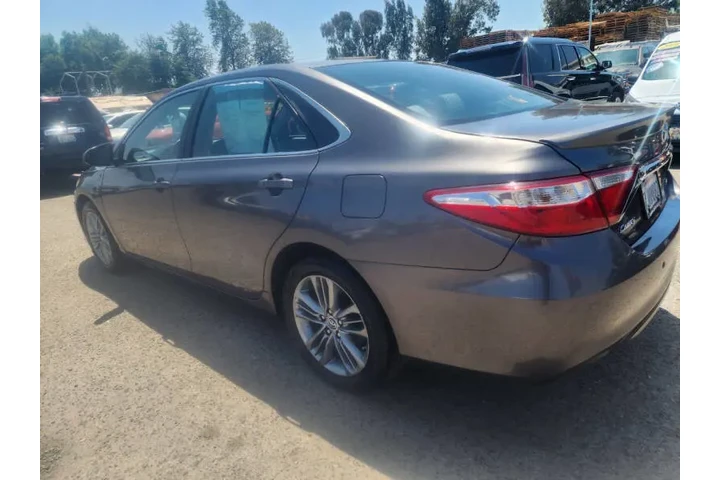 $11599 : 2015 Camry SE image 10