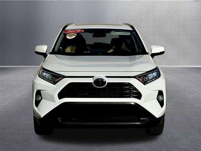 $26147 : 2019 RAV4 XLE Premium image 2