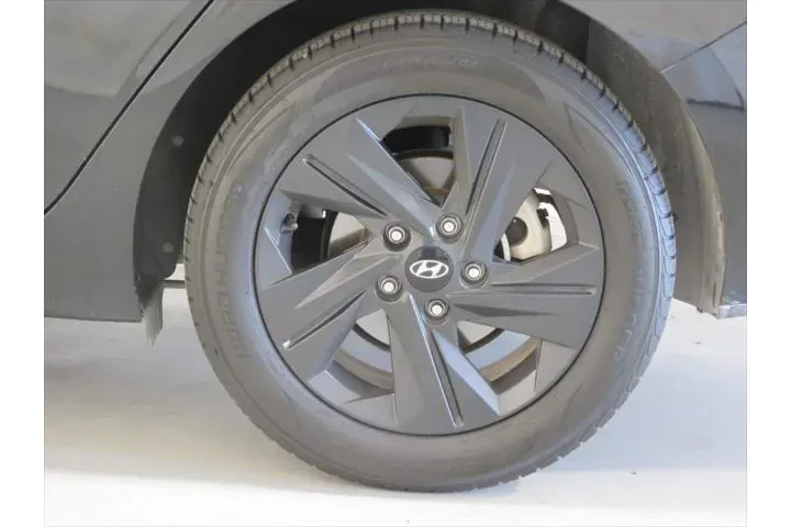 $16980 : Hyundai ELANTRA 2022 SEL 4dr image 9