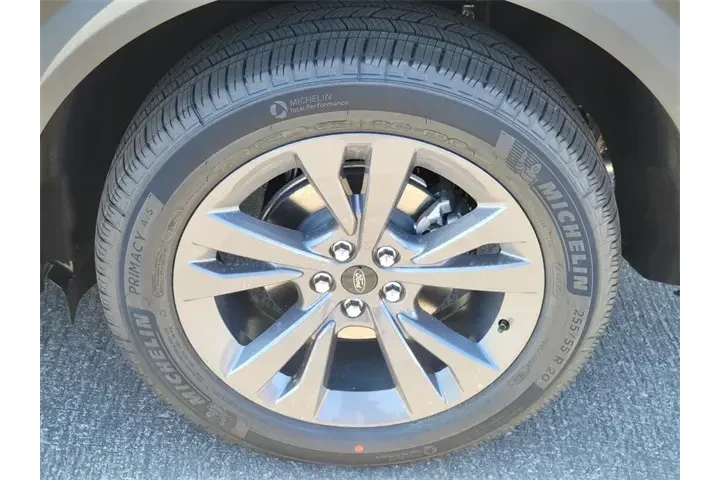 $33888 : Ford Explorer 2024 AWD XLT 4 image 6