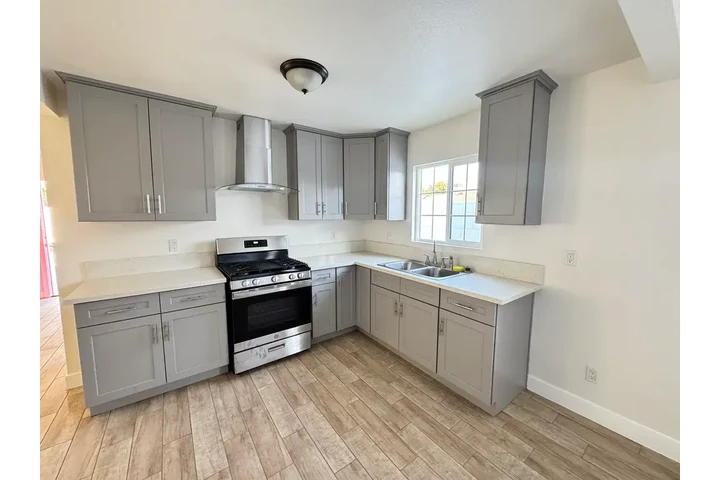 $1400 : For Rent North Hollywood image 5