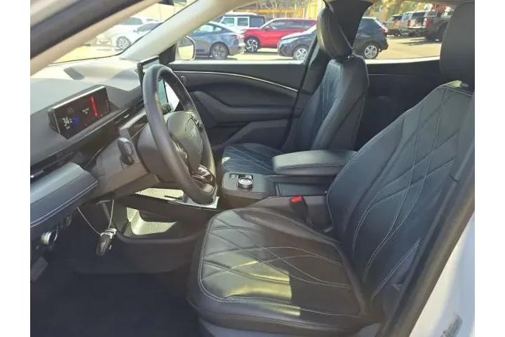 $27800 : Ford Mustang Mach-E 2022 AWD image 5