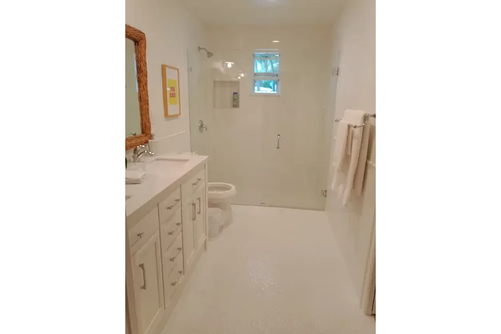 CLEANING VACATION HOMES image 2