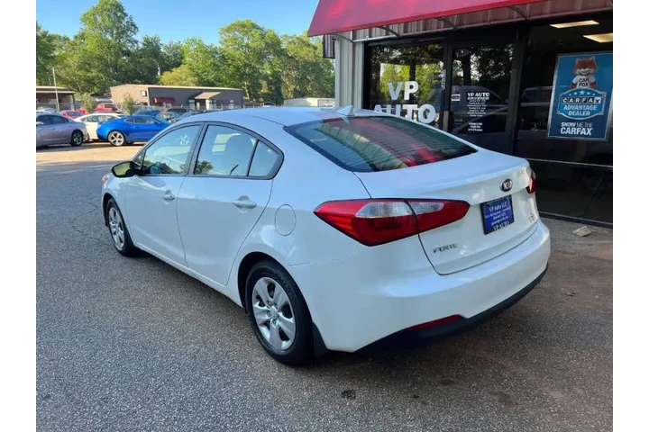 $6999 : 2015 Forte LX image 9