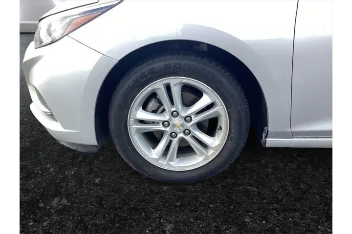 $14500 : Chevrolet Cruze 2018 LT Auto image 6