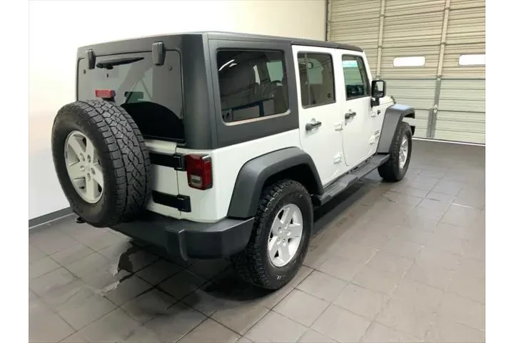 $22789 : Jeep Wrangler JK Unlimited 2 image 3