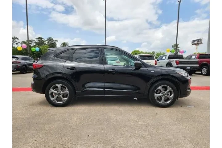 $22935 : Ford Escape 2023 ST-Line 4dr image 4