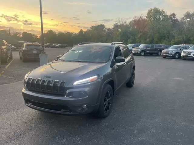 $10770 : Pre-Owned 2014 Cherokee Altit image 1