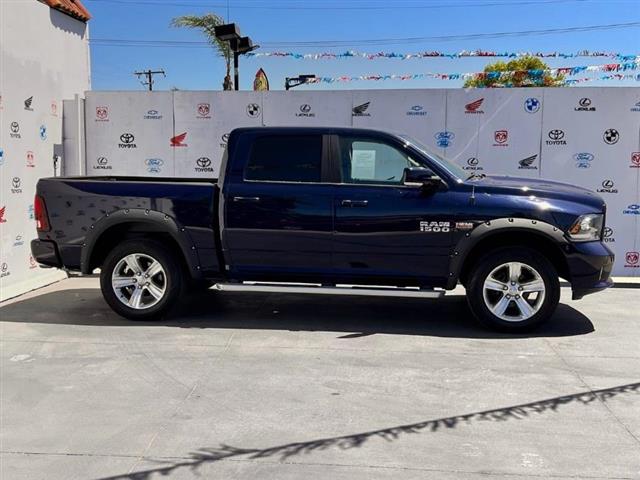 $27995 : Used 2015 1500 4WD Crew Cab 1 image 2