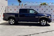 $27995 : Used 2015 1500 4WD Crew Cab 1 thumbnail