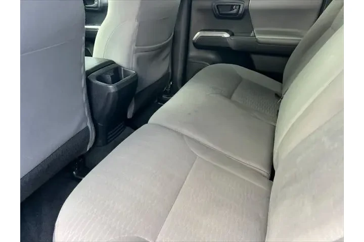 $23599 : Toyota Tacoma 2019 4x2 SR5 4 image 5