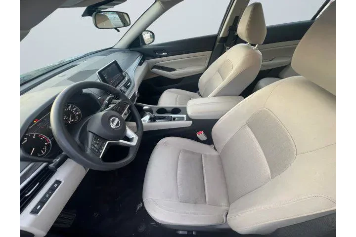 $22494 : Nissan Altima 2025 AWD 2.5 S image 9