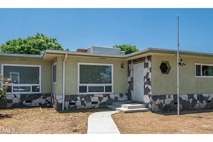 $1370 : Incredible Opportunity in the image 1