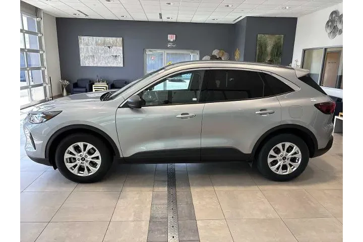 $22479 : Ford Escape 2024 Active 4dr image 6