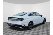 $29252 : Hyundai SONATA 2025 SEL 4dr thumbnail