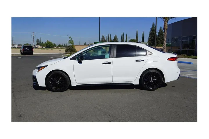 $20984 : 2021 Corolla SE Nightshade Ed image 9