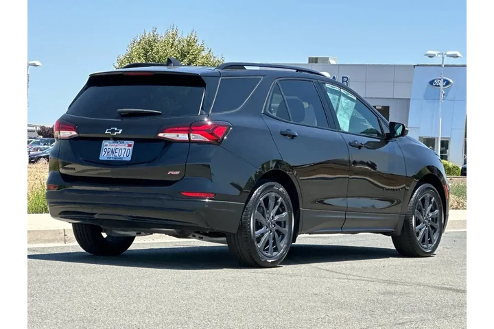 $34248 : Chevrolet Equinox 2024 RS 4d image 4