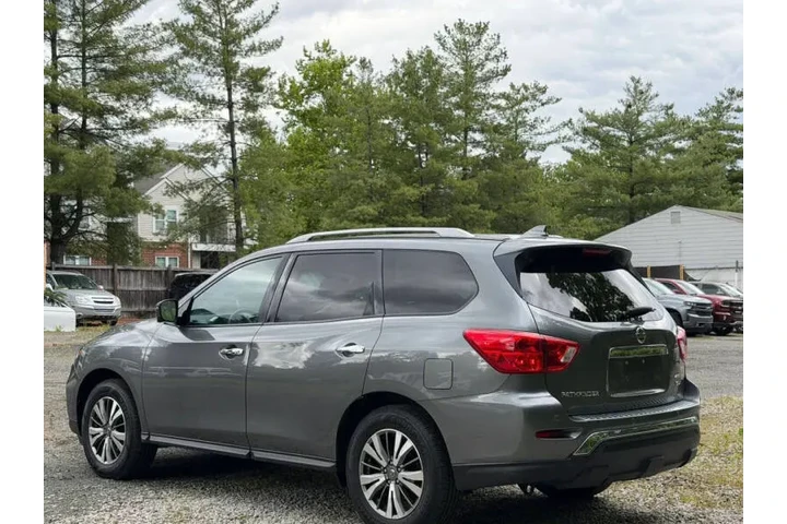 $14550 : 2020 Pathfinder SL image 6