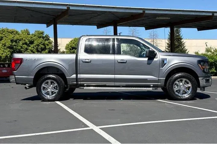 $37879 : Ford F-150 2024 4x4 XLT 4dr image 8