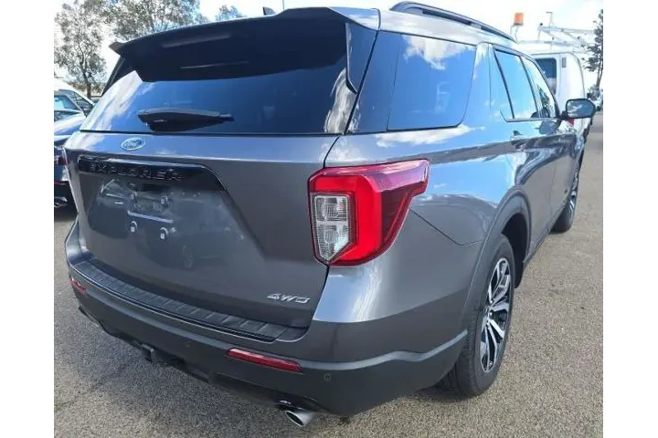 $36400 : Ford Explorer 2022 AWD ST-Li image 2