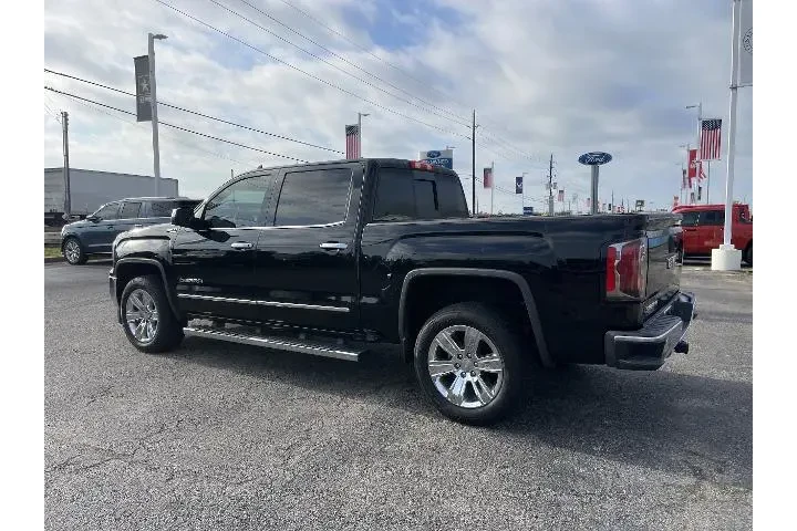 $26463 : GMC Sierra 1500 2018 4x4 SLT image 3