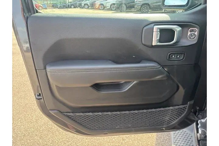 $32997 : Jeep Wrangler Unlimited 2022 image 7