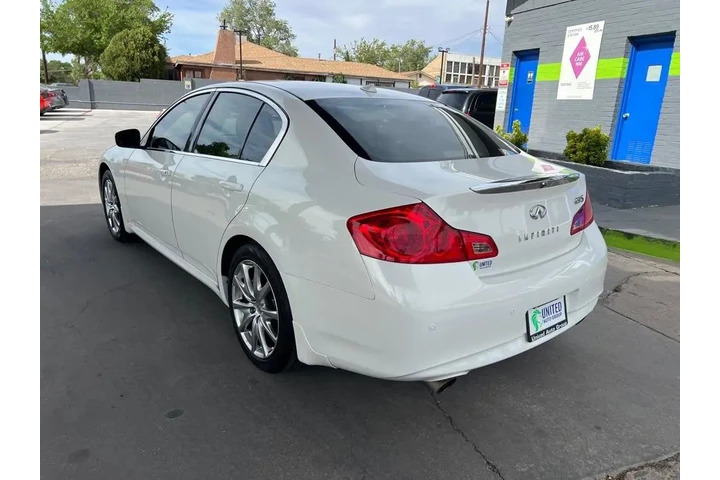 2013 G Sedan 37 Sport 6MT image 7