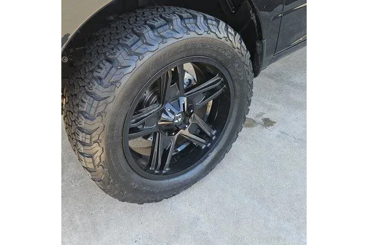 $26888 : Ram 1500 2018 4x4 SLT 4dr Qu image 9