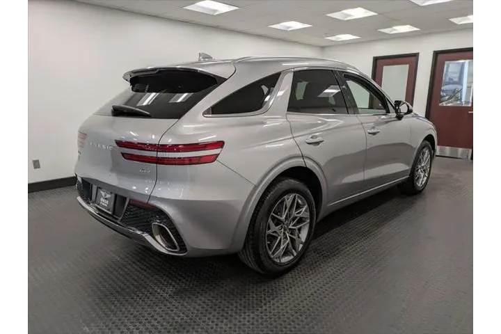 $36900 : Genesis GV70 2022 AWD 2.5T S image 4