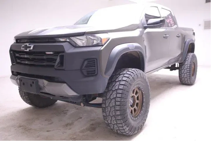 $37499 : Chevrolet Colorado 2023 4x4 image 1