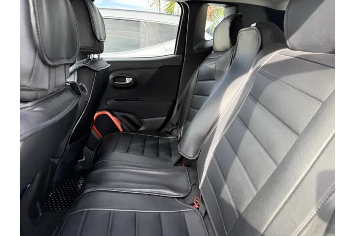 $8500 : 2018 Renegade Sport image 8