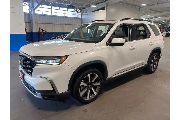 $39920 : Honda Pilot 2023 AWD Touring image 7